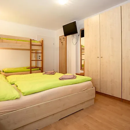 Cc 1 * 쾨닉슬라이텐